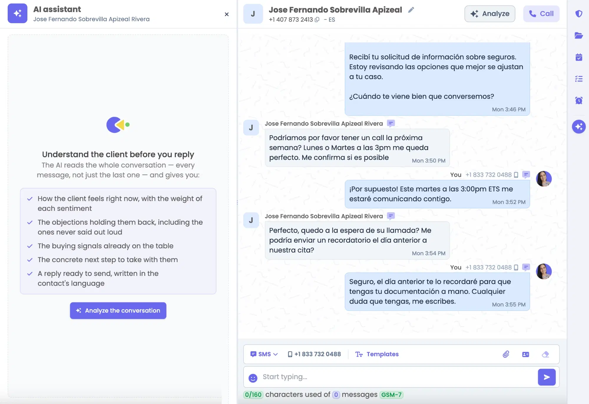 Asistente de IA de Apizeal junto a una conversación con un cliente